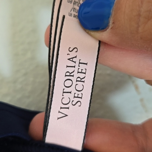 Victoria's Secret | Navy Lace Front Close Bralette Size Large - Picture 6 of 8